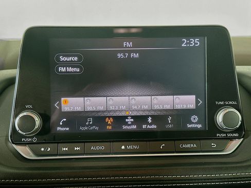 Used 2021 Nissan Rogue S FWD image 21