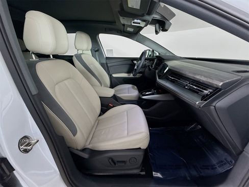 Certified 2024 Audi Q4 e-tron Premium Plus w/ Premium Plus image 29