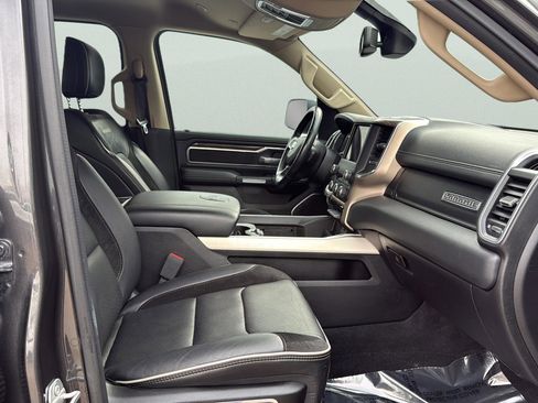 Used 2020 RAM 1500 Laramie image 17