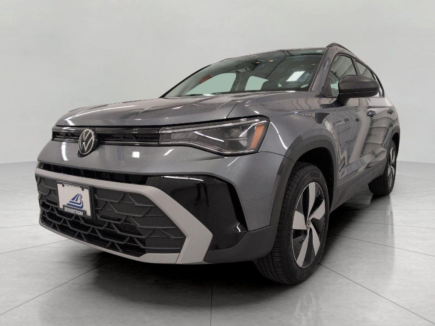 Used 2026 Volkswagen Taos S AWD/4WD image 4