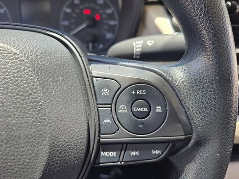 Used 2023 Toyota Corolla LE FWD image 25