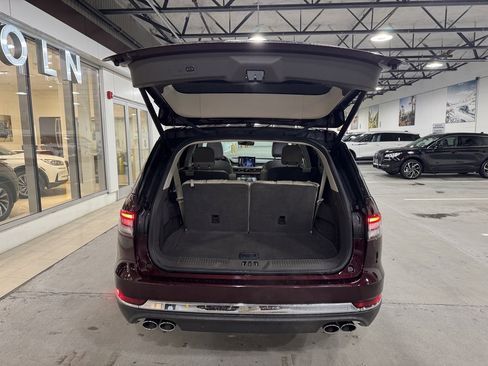 Used 2022 Lincoln Aviator AWD w/ Premium Package image 6