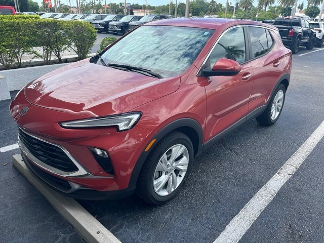 Certified 2024 Buick Encore GX Preferred w/ Comfort Package FWD image 3