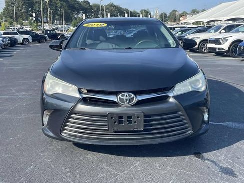 Used 2016 Toyota Camry LE FWD image 2