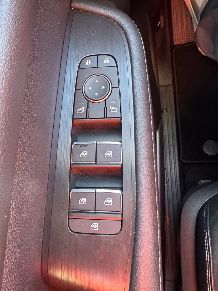 Used 2026 Nissan Armada SV AWD/4WD image 21