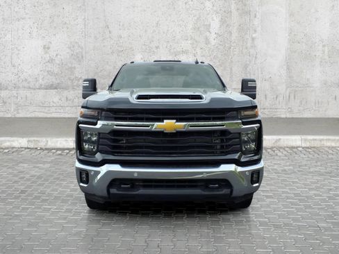 Used 2025 Chevrolet Silverado 3500 LT w/ Safety Package AWD/4WD image 3
