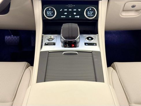 Certified 2025 Jaguar F-PACE R-Dynamic S AWD/4WD image 12