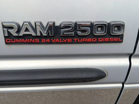 Used 2000 Dodge Ram 2500 Truck 2WD Quad Cab image 15