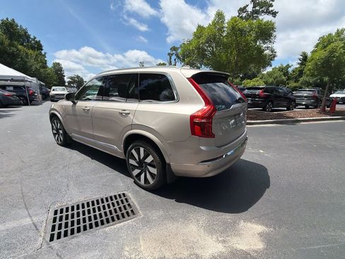 Used 2024 Volvo XC90 T8 Plus w/ Protection Package AWD/4WD image 10