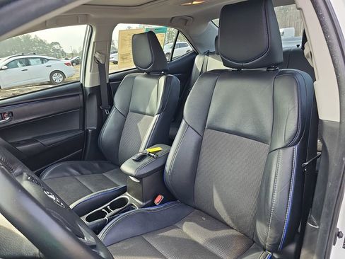 Used 2017 Toyota Corolla L image 20