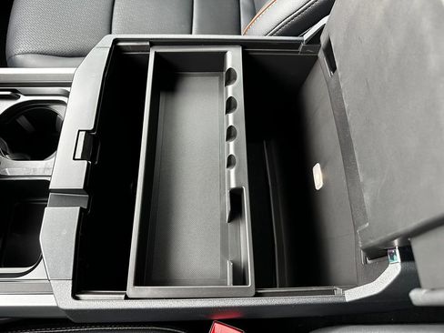 New 2026 Ford F250 Lariat w/ Black Appearance Package image 73