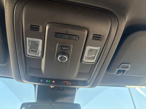 Used 2023 Chevrolet Tahoe LT AWD/4WD image 11