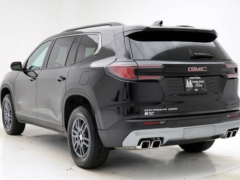 Used 2025 GMC Acadia Elevation image 6