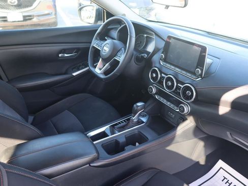 Used 2020 Nissan Sentra SR image 12