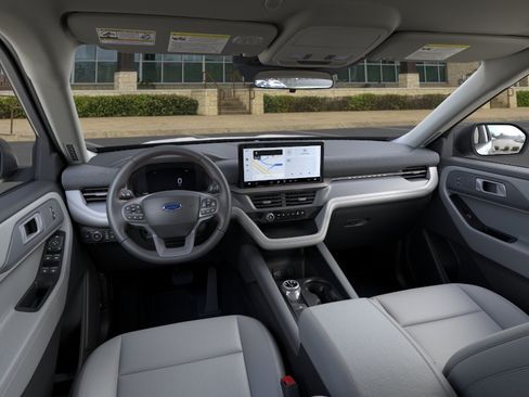 New 2026 Ford Explorer Active w/ Active Comfort Package RWD image 9