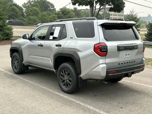 Used 2026 Toyota 4Runner SR5 RWD image 21