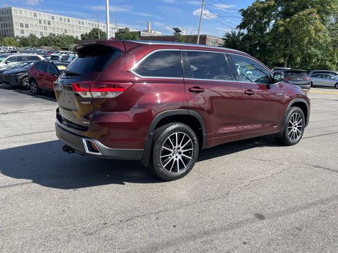 Used 2019 Toyota Highlander Limited AWD/4WD image 8