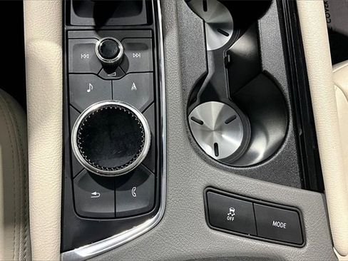 Used 2021 Cadillac XT5 Premium Luxury image 16