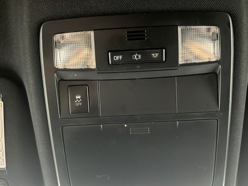 Used 2016 Toyota Tacoma TRD Sport w/ Towing Package AWD/4WD image 24