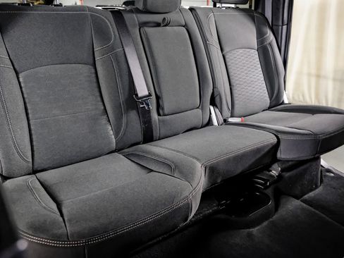 Used 2025 RAM 2500 Big Horn AWD/4WD image 31
