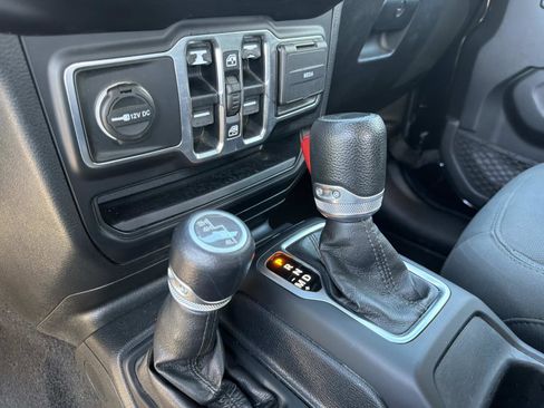 Used 2020 Jeep Gladiator Sport w/ Quick Order Package 24S image 26