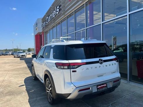 Certified 2025 Nissan Pathfinder Platinum w/ Cargo Package FWD image 2