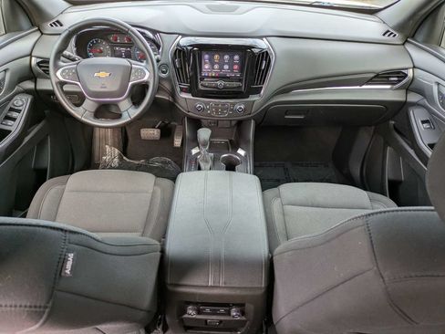 Used 2023 Chevrolet Traverse LT FWD image 17