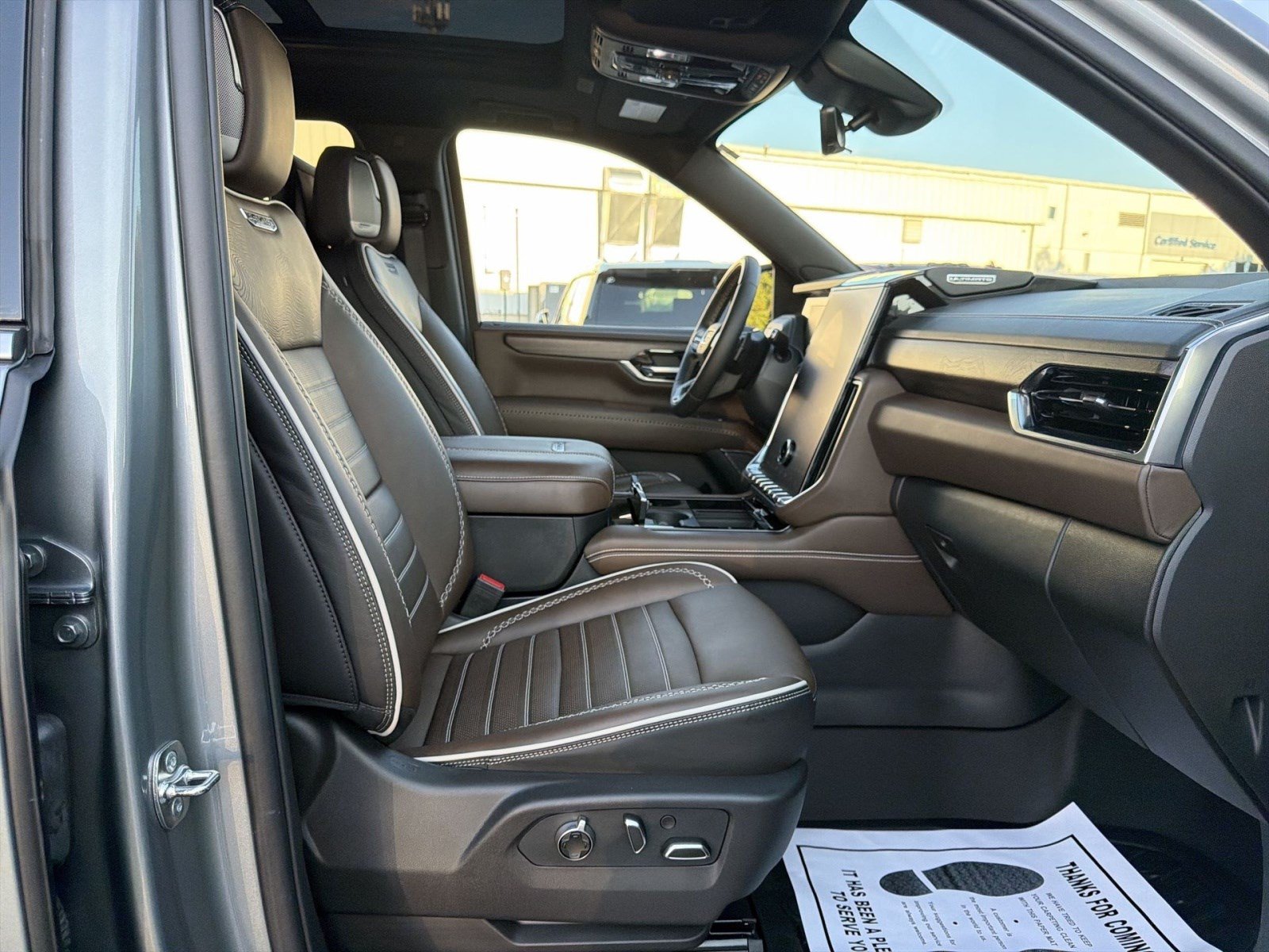 Used 2026 GMC Yukon XL Denali Ultimate AWD/4WD image 26
