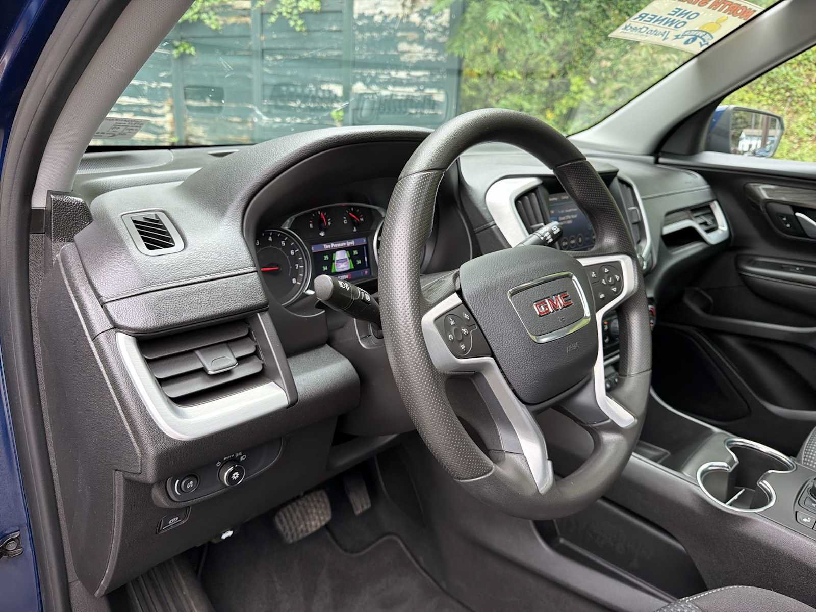Certified 2022 GMC Terrain SLE w/ Driver Convenience Package AWD/4WD image 11