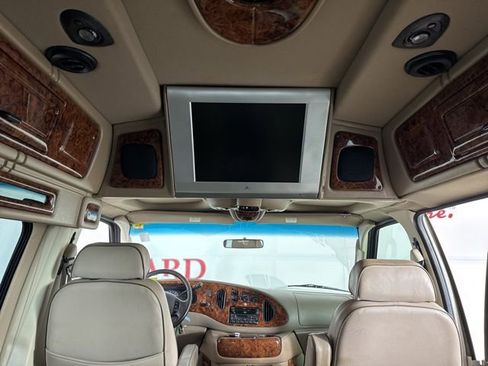 Used 2003 Ford E-150 and Econoline 150 image 16