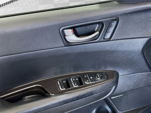Used 2019 Kia Optima EX w/ EX Premium Package image 18
