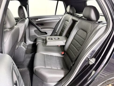 Used 2017 Volkswagen Golf 4-Door AWD/4WD image 39