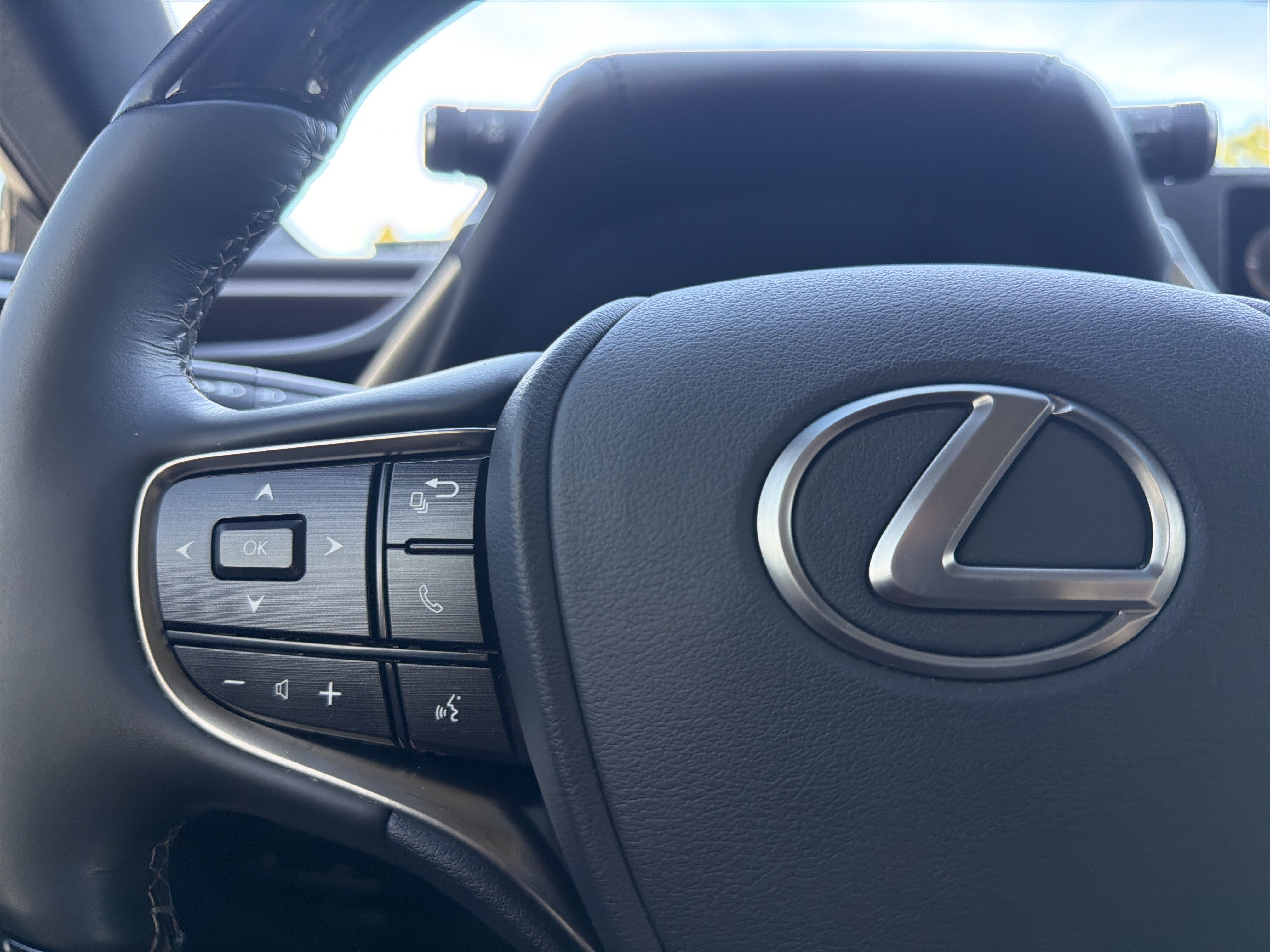 Used 2021 Lexus ES 350 w/ Premium Package FWD image 11
