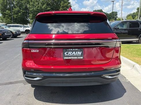 Used 2024 Lincoln Nautilus Premier AWD/4WD image 7