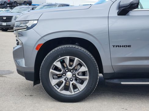 Used 2022 Chevrolet Tahoe LT w/ Luxury Package RWD image 9