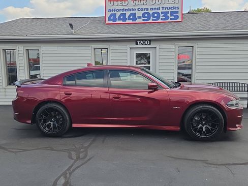 Used 2019 Dodge Charger R/T w/ Driver Confidence Group RWD image 2