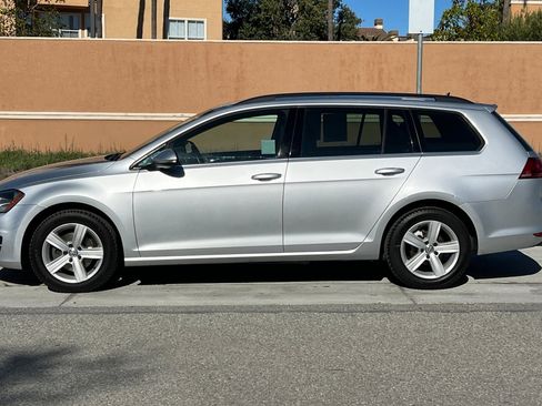 Used 2015 Volkswagen Golf TDI image 7