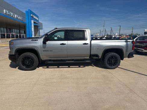New 2026 Chevrolet Silverado 2500 LTZ w/ LTZ Plus Package AWD/4WD image 30