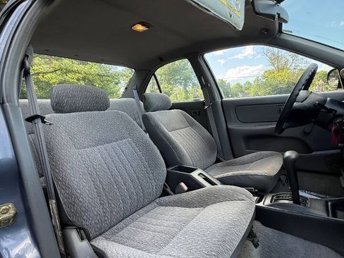 Used 1999 Nissan Sentra XE FWD image 18