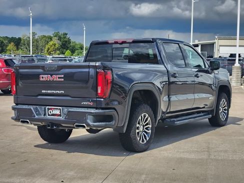 Used 2023 GMC Sierra 1500 AT4 w/ AT4 Premium Package AWD/4WD image 7