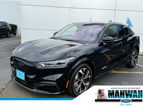 Certified 2022 Ford Mustang Mach-E Premium AWD/4WD image 1