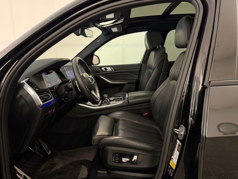 Used 2019 BMW X5 xDrive40i w/ M Sport Package image 5