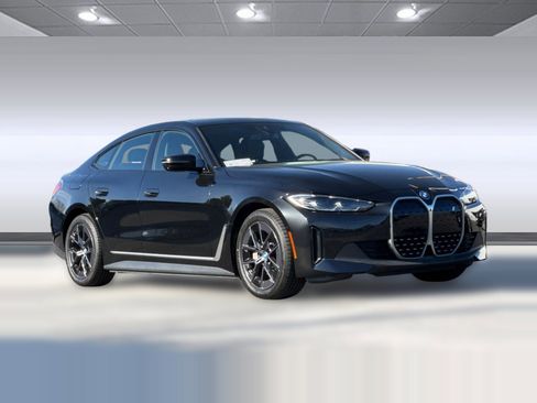 Certified 2023 BMW i4 eDrive35 w/ Parking Assistance Package image 7