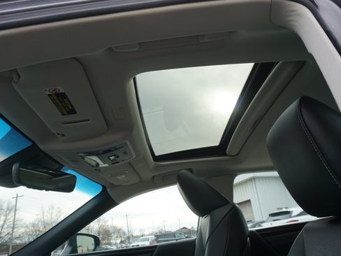 Used 2021 Lexus ES 300h w/ Premium Package image 8