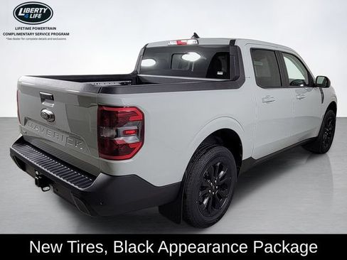 Used 2024 Ford Maverick Lariat w/ Black Appearance Package FWD image 3