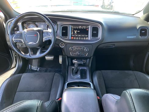 Used 2019 Dodge Charger Scat Pack w/ Dynamics Package RWD image 24