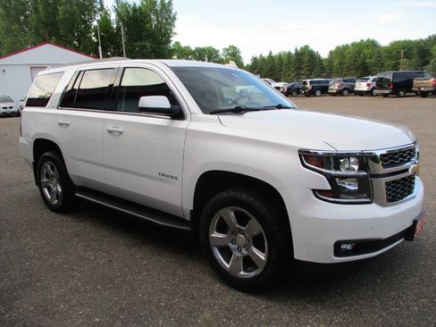 Used 2017 Chevrolet Tahoe LT w/ Luxury Package AWD/4WD image 11