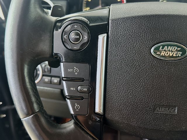 Used 2016 Land Rover LR4 HSE AWD/4WD image 13