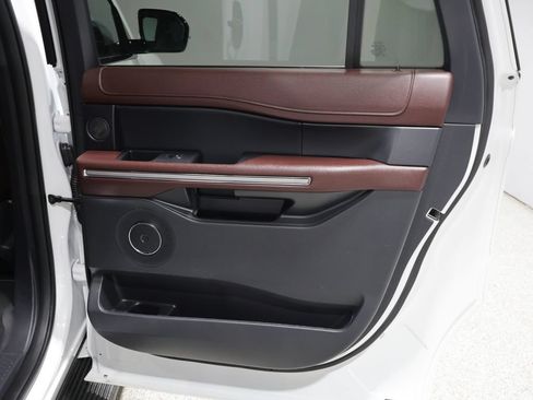 Used 2024 Ford Expedition Max Limited AWD/4WD image 21