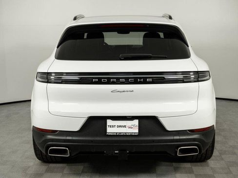 Certified 2026 Porsche Cayenne AWD/4WD image 30